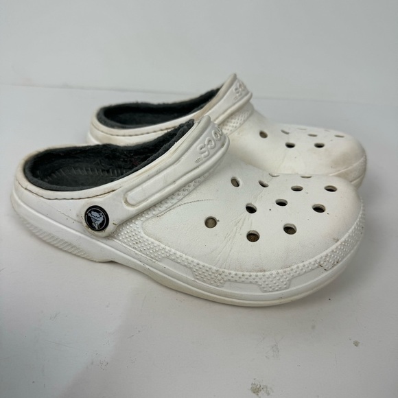 CROCS Shoes - Crocs white & grey sherpa lined classic clogs slip on
